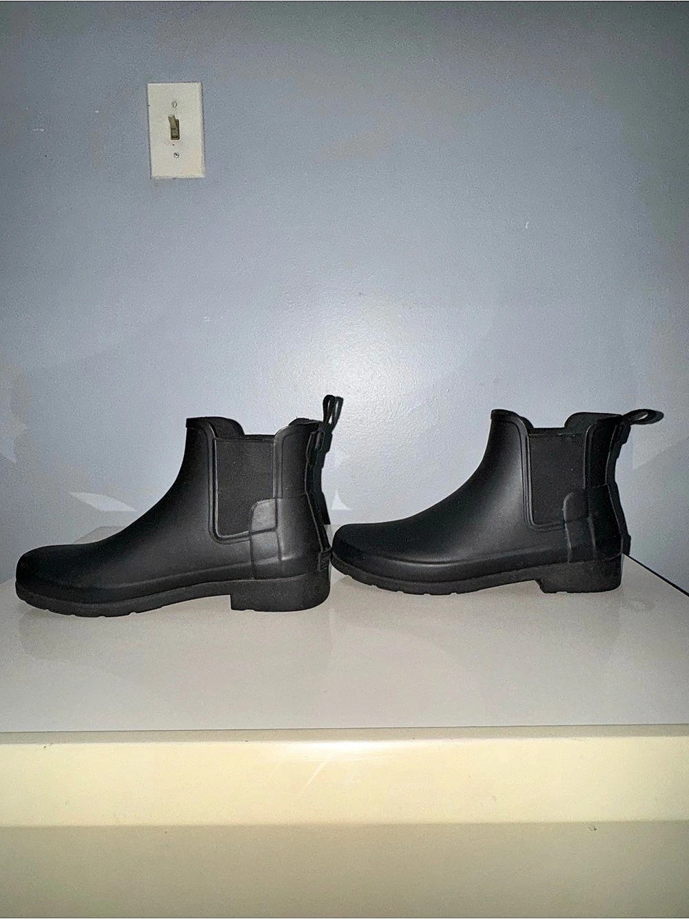 Hunter Women's Original Chelsea Rain Boot Black US 8 and EU 39